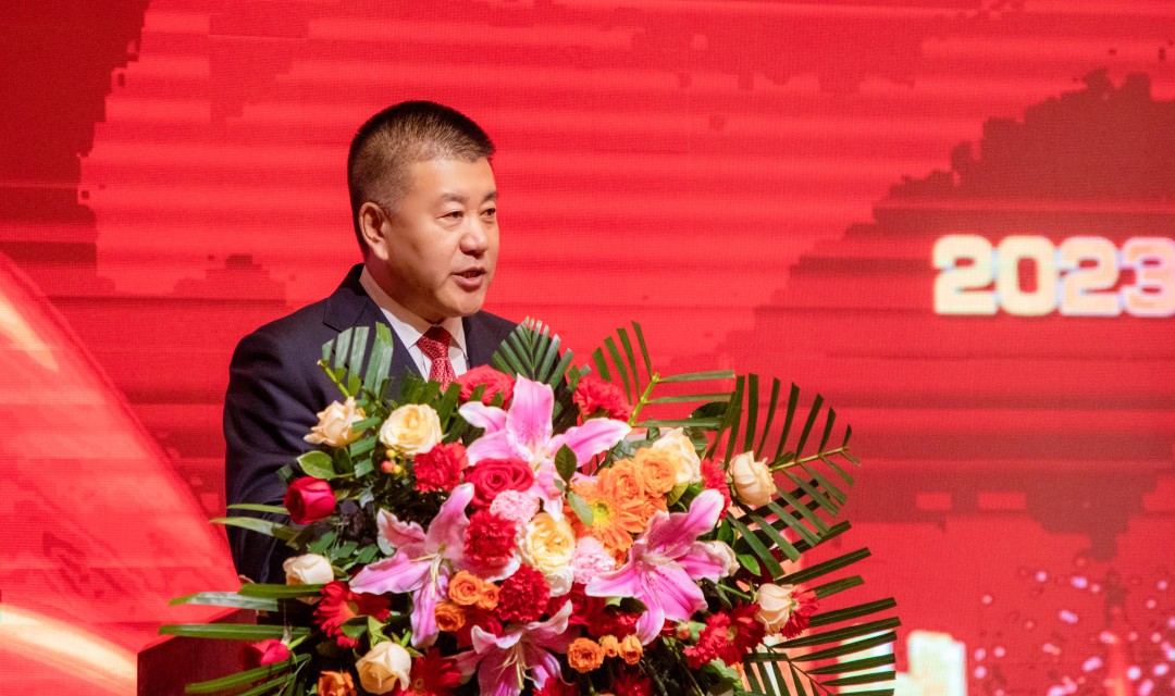 1681970151832114.jpg liu.jpg